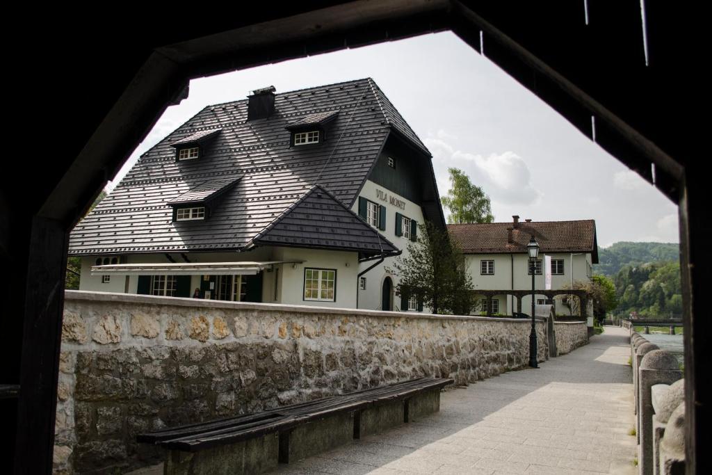 Vila Monet Lasko ภายนอก รูปภาพ